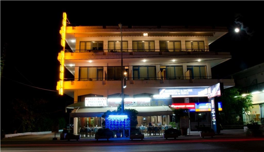 Hotel Oscar 이구메니차 외부 사진